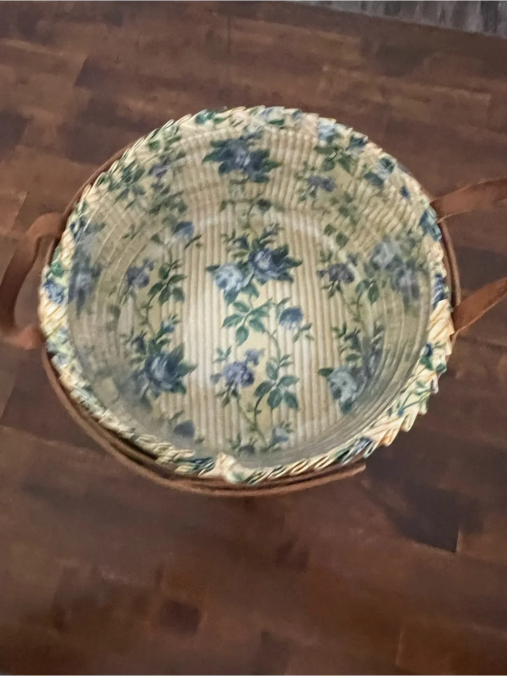 Longaberger Darning Basket, 1999